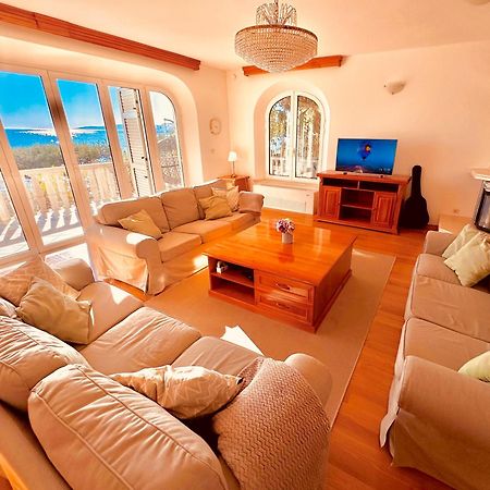 Luxury Seaside Villa With A Classic Mediterranean Olive Garden, A Fully Equipped Professional Kitchen, Pool, Sauna, Padle Boards And Canoe - Miolin Beach House تروغير المظهر الخارجي الصورة