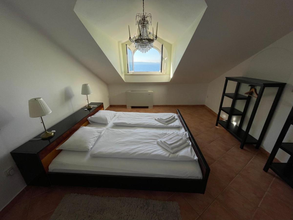 Luxury Seaside Villa With A Classic Mediterranean Olive Garden, A Fully Equipped Professional Kitchen, Pool, Sauna, Padle Boards And Canoe - Miolin Beach House تروغير المظهر الخارجي الصورة
