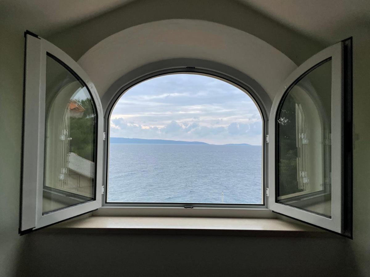 Luxury Seaside Villa With A Classic Mediterranean Olive Garden, A Fully Equipped Professional Kitchen, Pool, Sauna, Padle Boards And Canoe - Miolin Beach House تروغير المظهر الخارجي الصورة