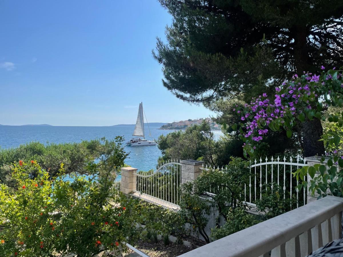 Luxury Seaside Villa With A Classic Mediterranean Olive Garden, A Fully Equipped Professional Kitchen, Pool, Sauna, Padle Boards And Canoe - Miolin Beach House تروغير المظهر الخارجي الصورة